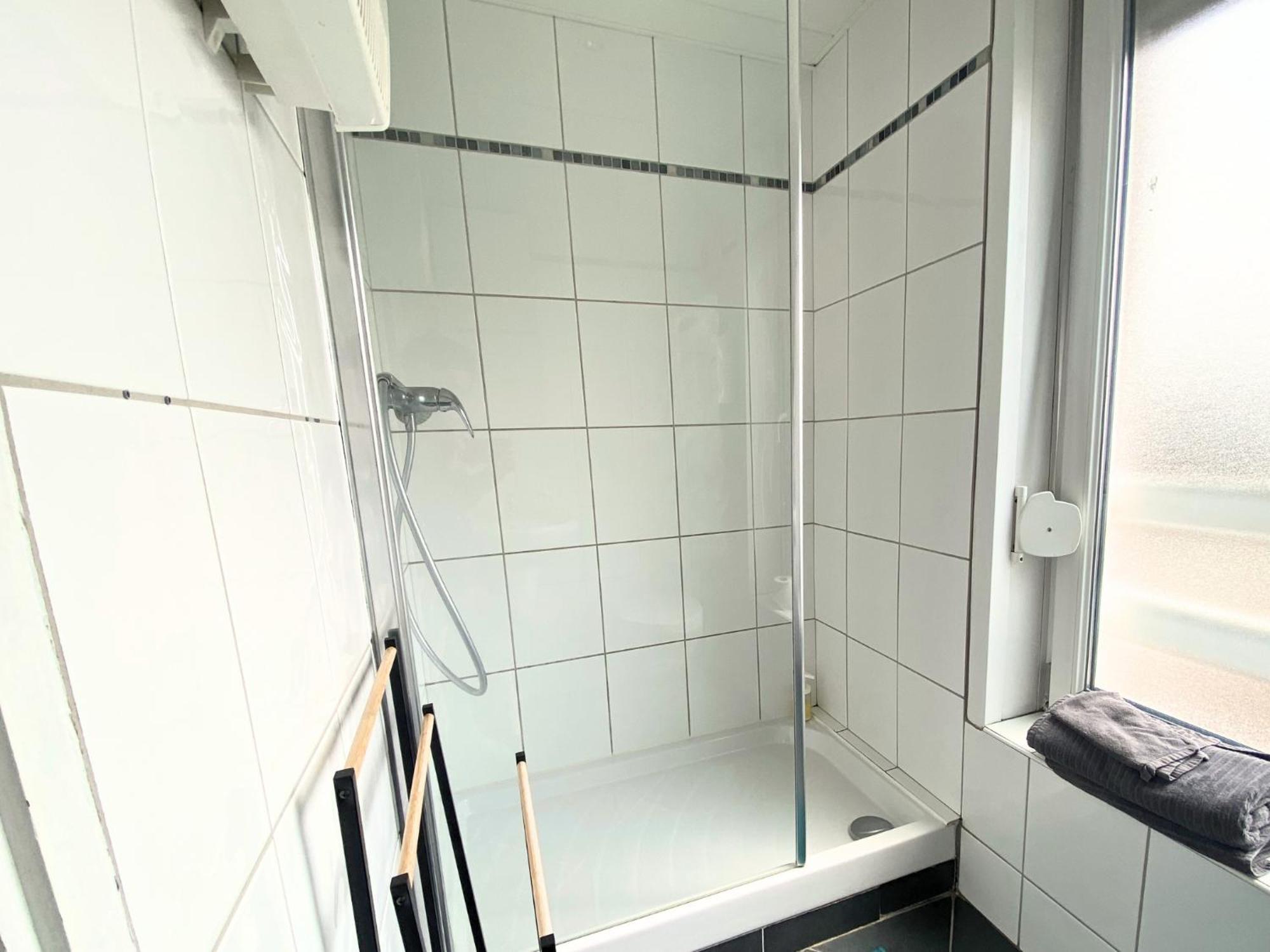 Studios & Appartements Confortables Au Centre De Bourbourg - Gare A Proximite Phòng bức ảnh